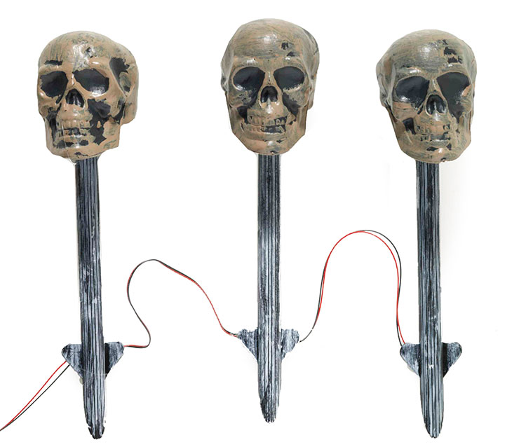 Skull Stake Set